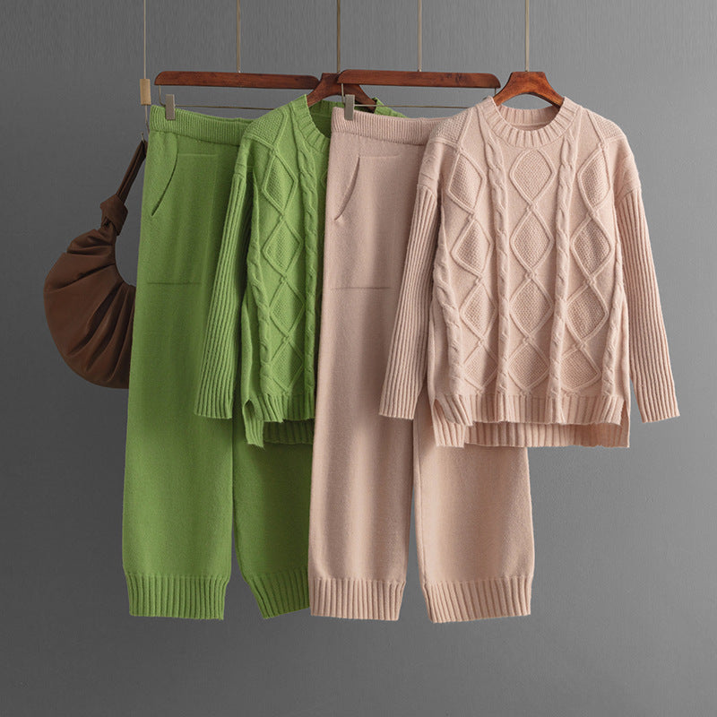 Cable-knit Pullover Sweater Suit