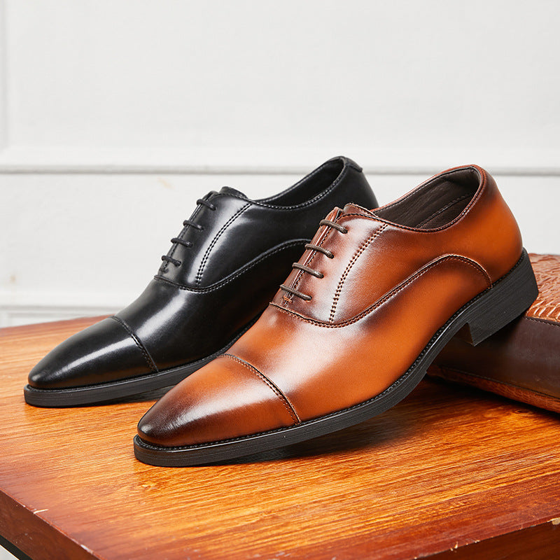 lace-up leather shoes