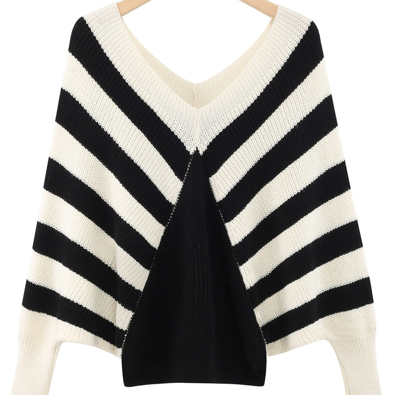 V-neck Long-sleeve Knitwear